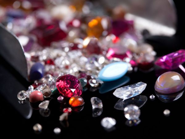 Tipps, um Ihren kostbaren Diamanten für immer neu zu halten